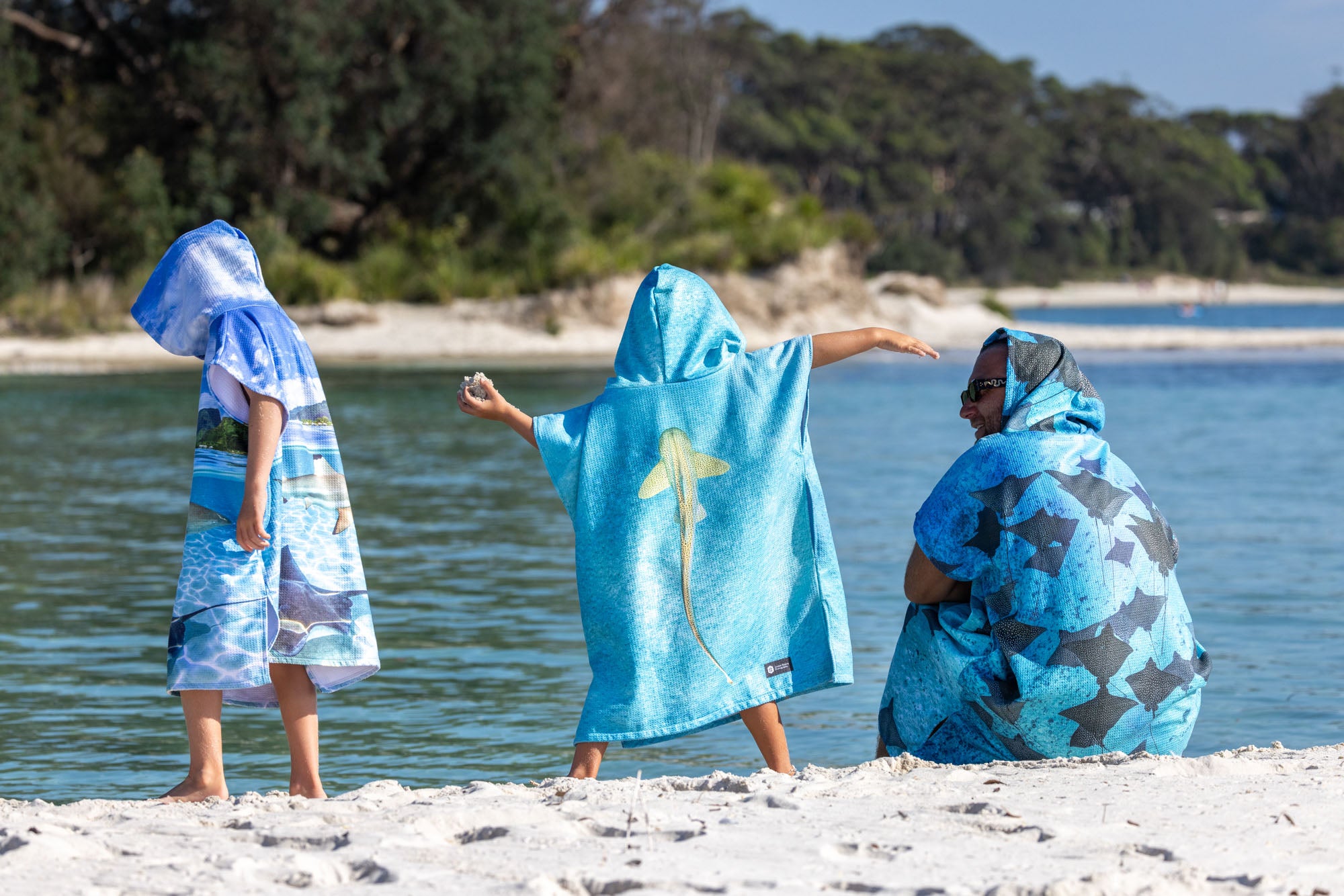 Leopard Shark Ningaloo Reef - Kids Hooded Beach Towel