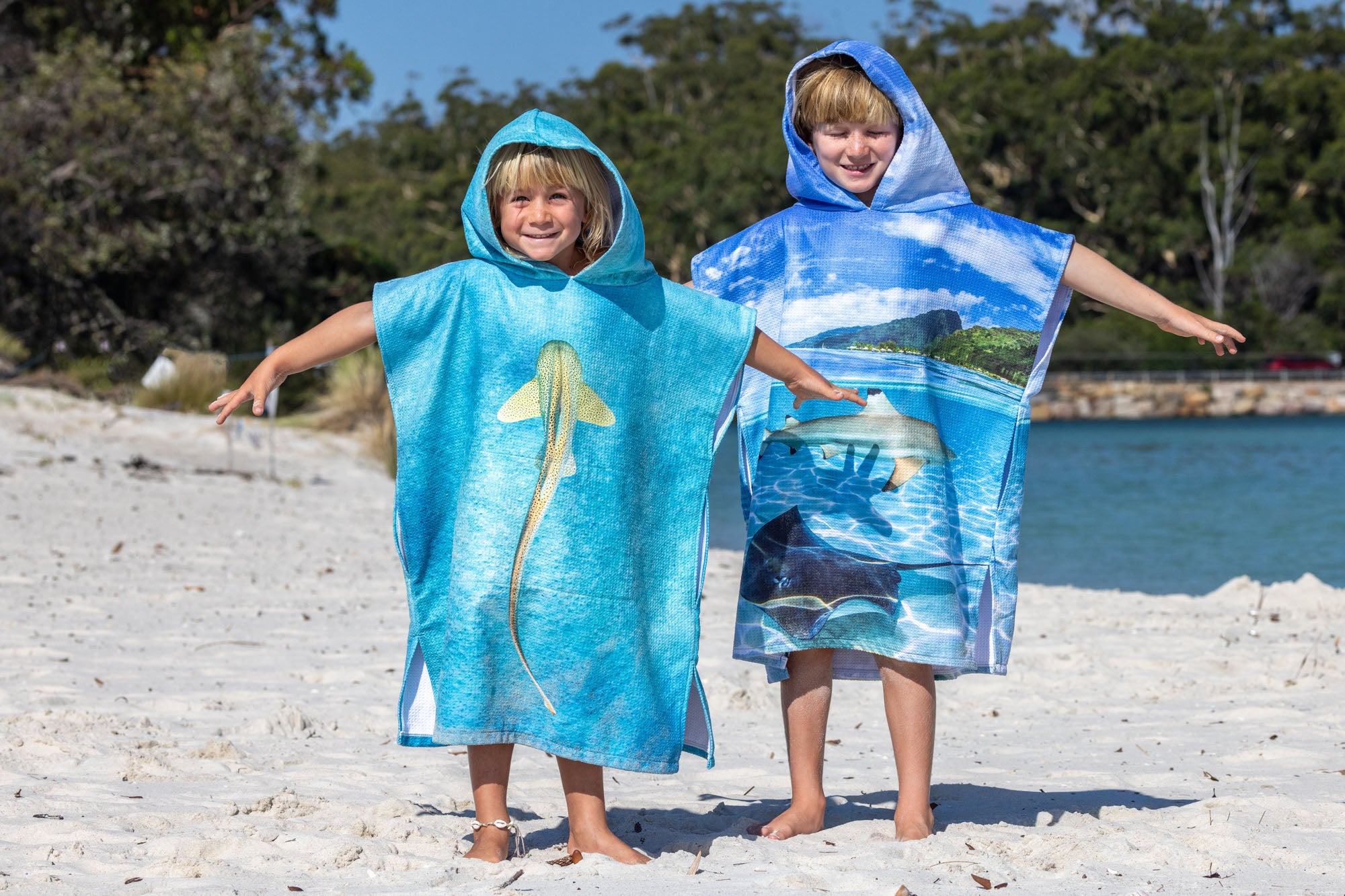 Leopard Shark Ningaloo Reef - Kids Hooded Beach Towel