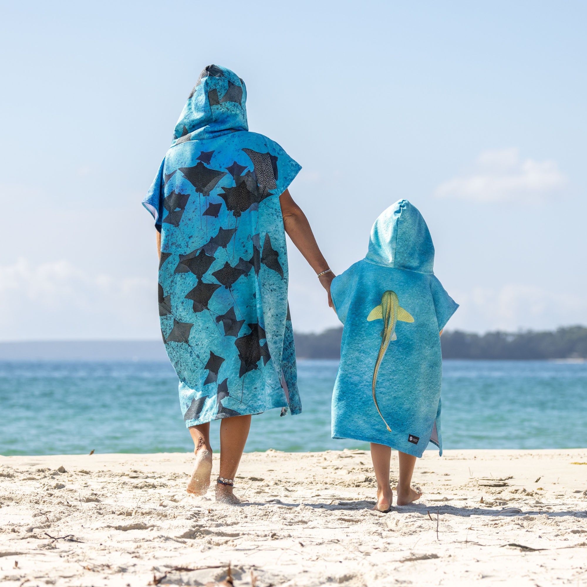 Leopard Shark Ningaloo Reef - Kids Hooded Beach Towel