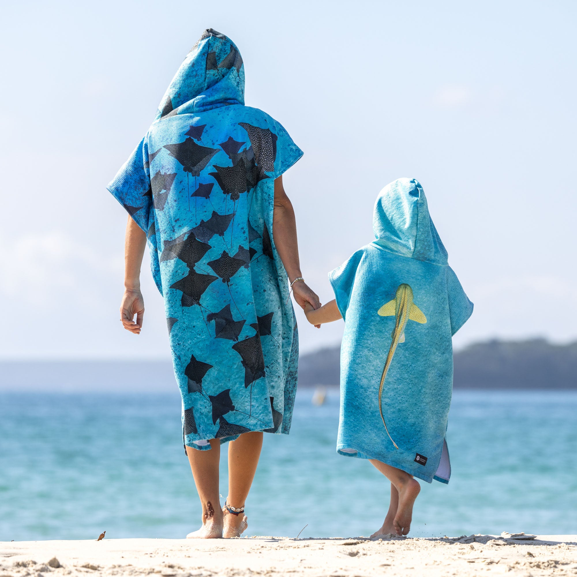 Leopard Shark Ningaloo Reef - Kids Hooded Beach Towel