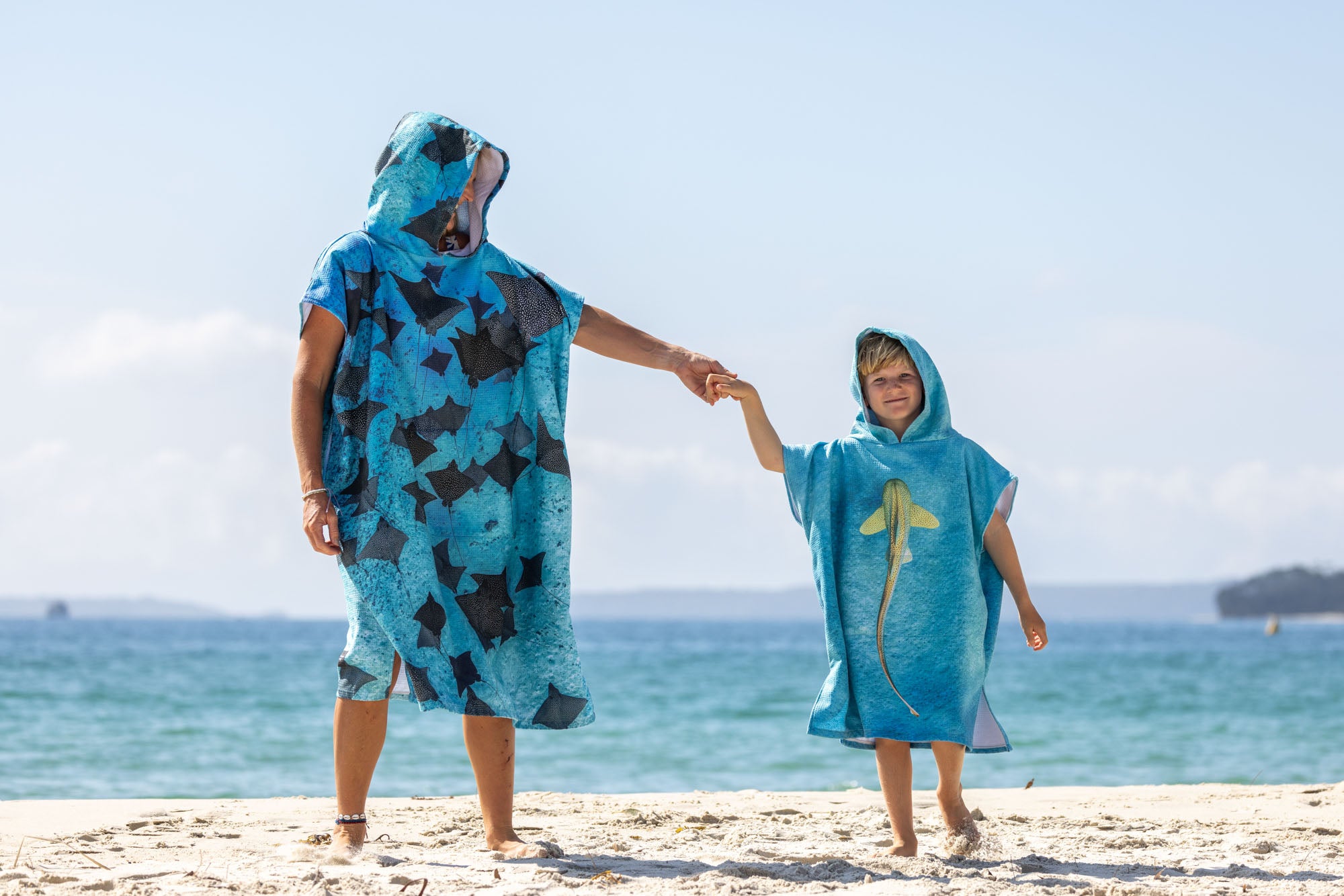 Leopard Shark Ningaloo Reef - Kids Hooded Beach Towel